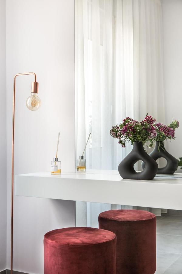 The Square Six Apartment Athens Ngoại thất bức ảnh