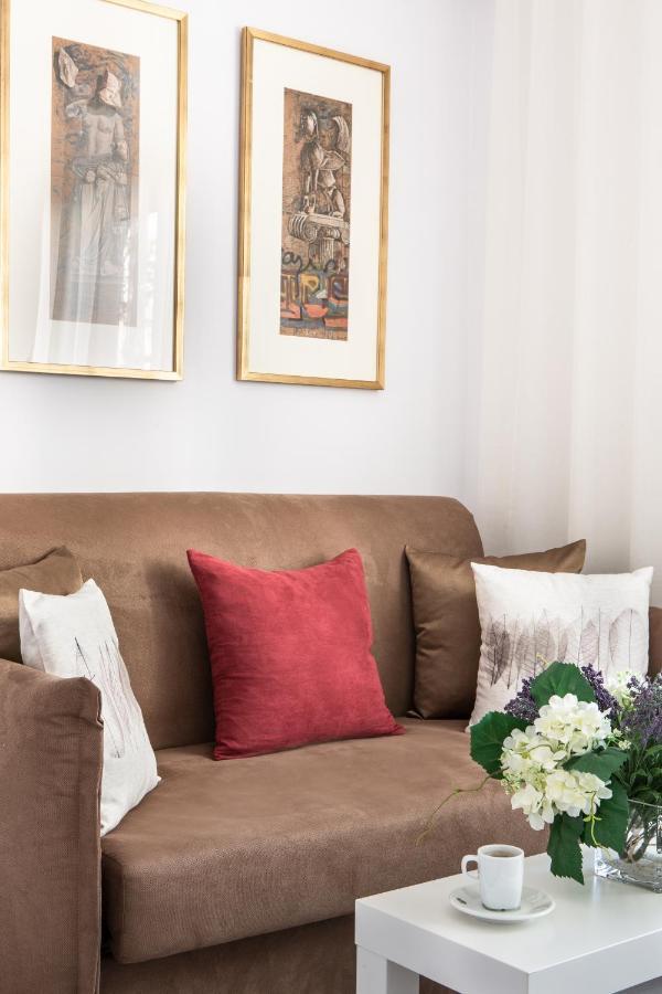 The Square Six Apartment Athens Ngoại thất bức ảnh