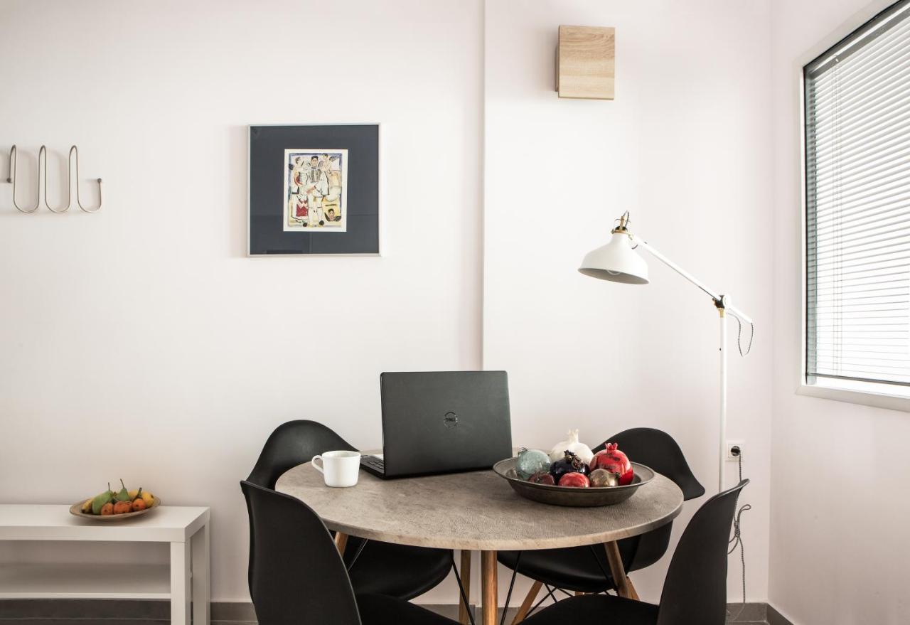 The Square Six Apartment Athens Ngoại thất bức ảnh