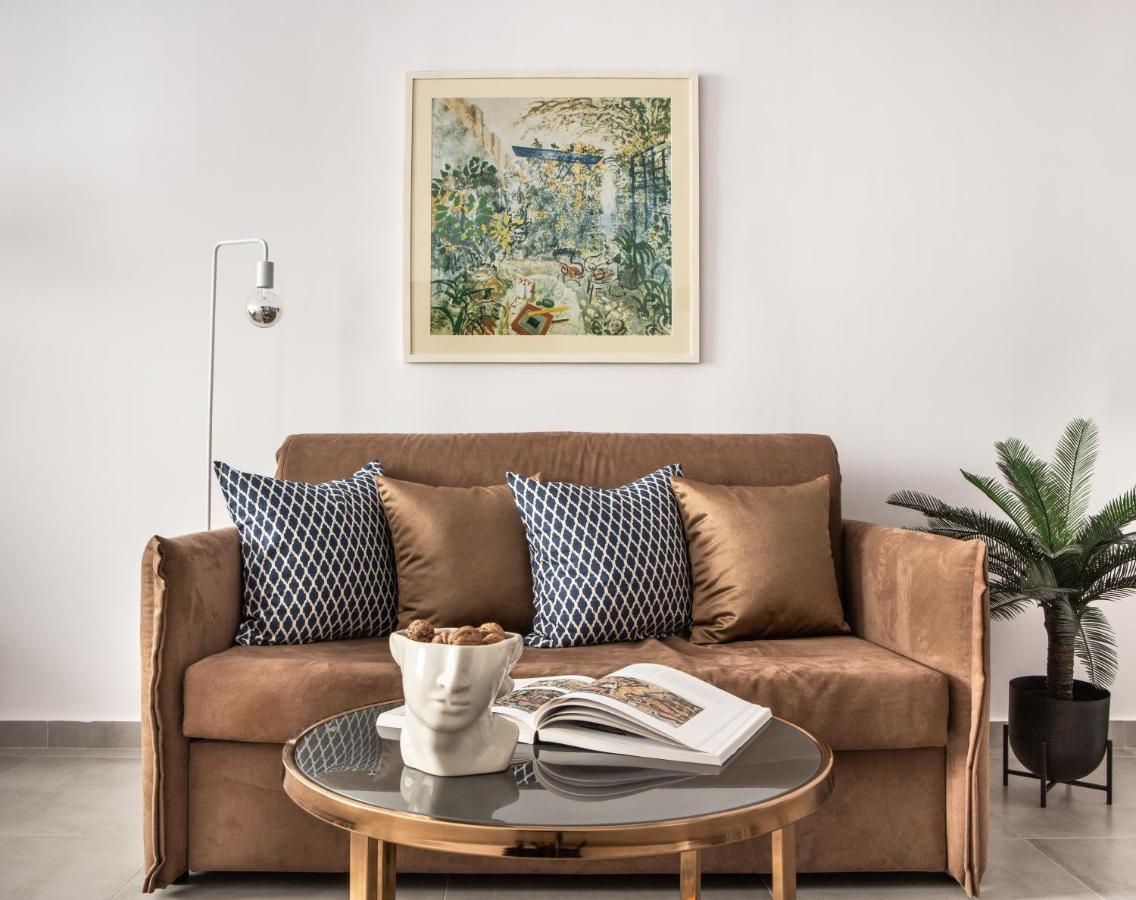 The Square Six Apartment Athens Ngoại thất bức ảnh